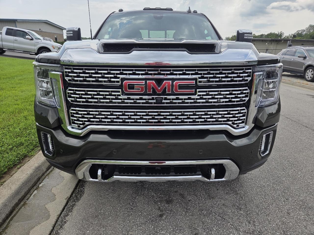 GMC Sierra 3500HD Denali Ultimate Crew Cab 4WD 2023
