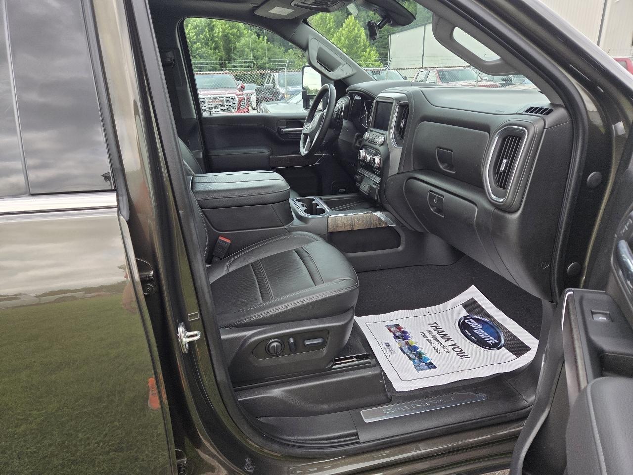 GMC Sierra 3500HD Denali Ultimate Crew Cab 4WD 2023