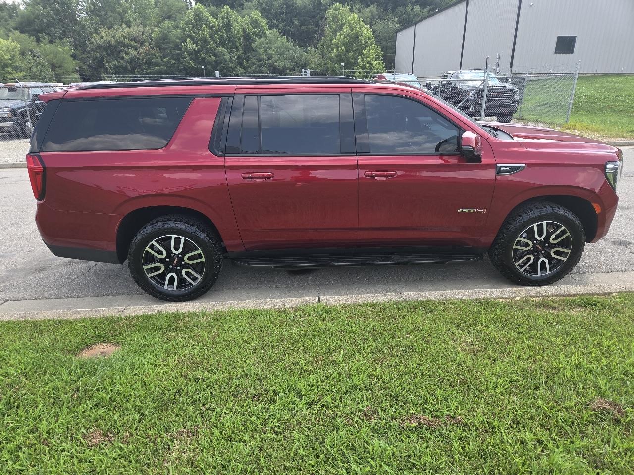 GMC Yukon XL AT4 2021
