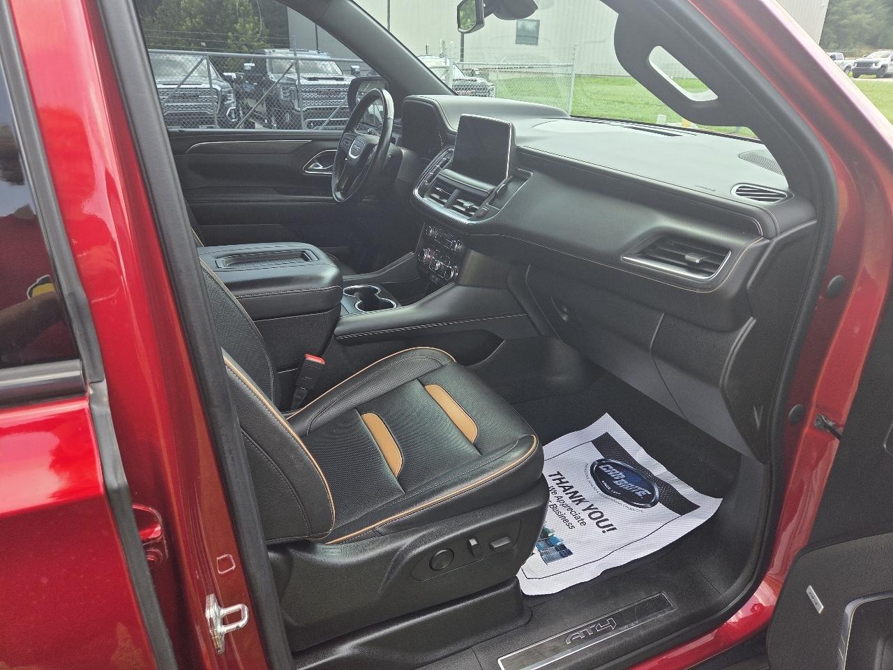 GMC Yukon XL AT4 2021