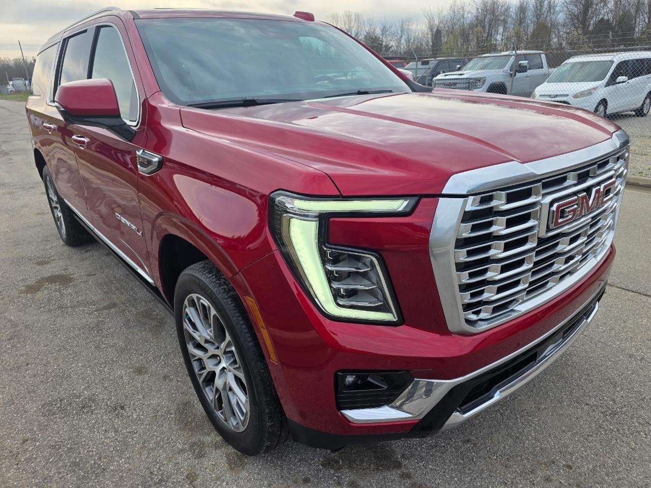 GMC Yukon XL Denali 4WD 2025