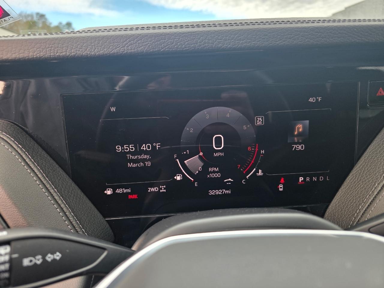 GMC Yukon XL Denali 4WD 2025