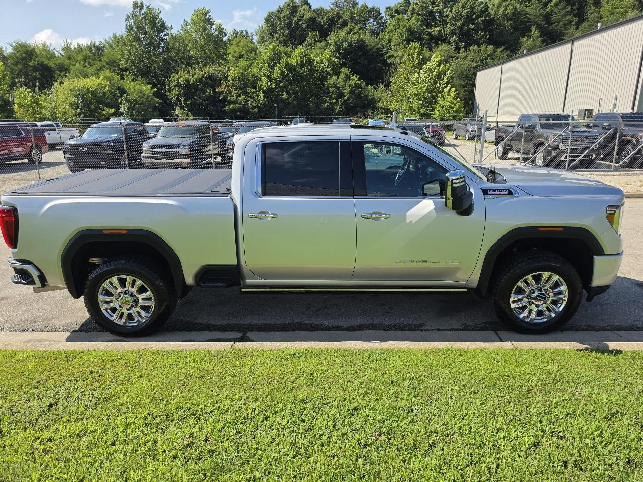 GMC Sierra 2500HD Denali Crew Cab 4WD SB 2023