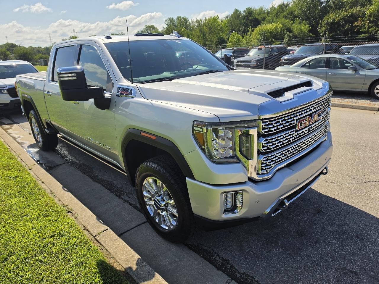 GMC Sierra 2500HD Denali Crew Cab 4WD SB 2023