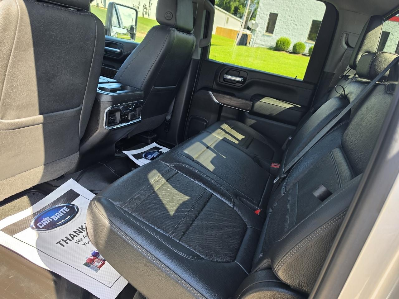 GMC Sierra 2500HD Denali Crew Cab 4WD SB 2023