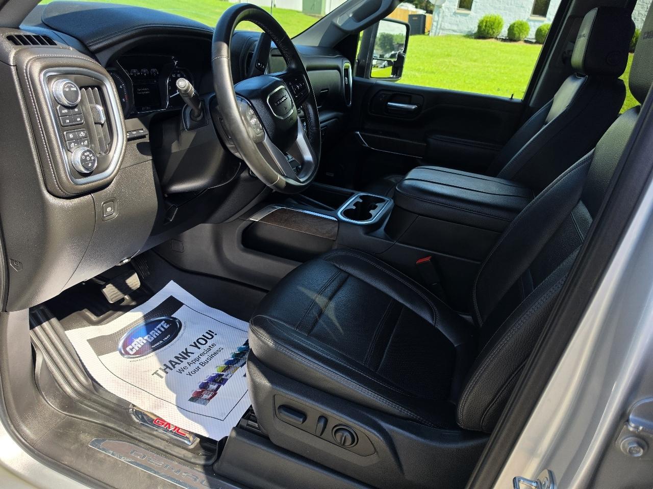 GMC Sierra 2500HD Denali Crew Cab 4WD SB 2023