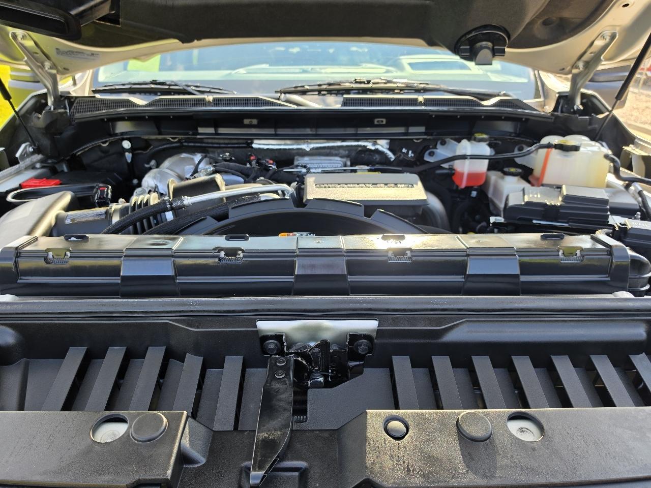GMC Sierra 2500HD Denali Crew Cab 4WD SB 2023