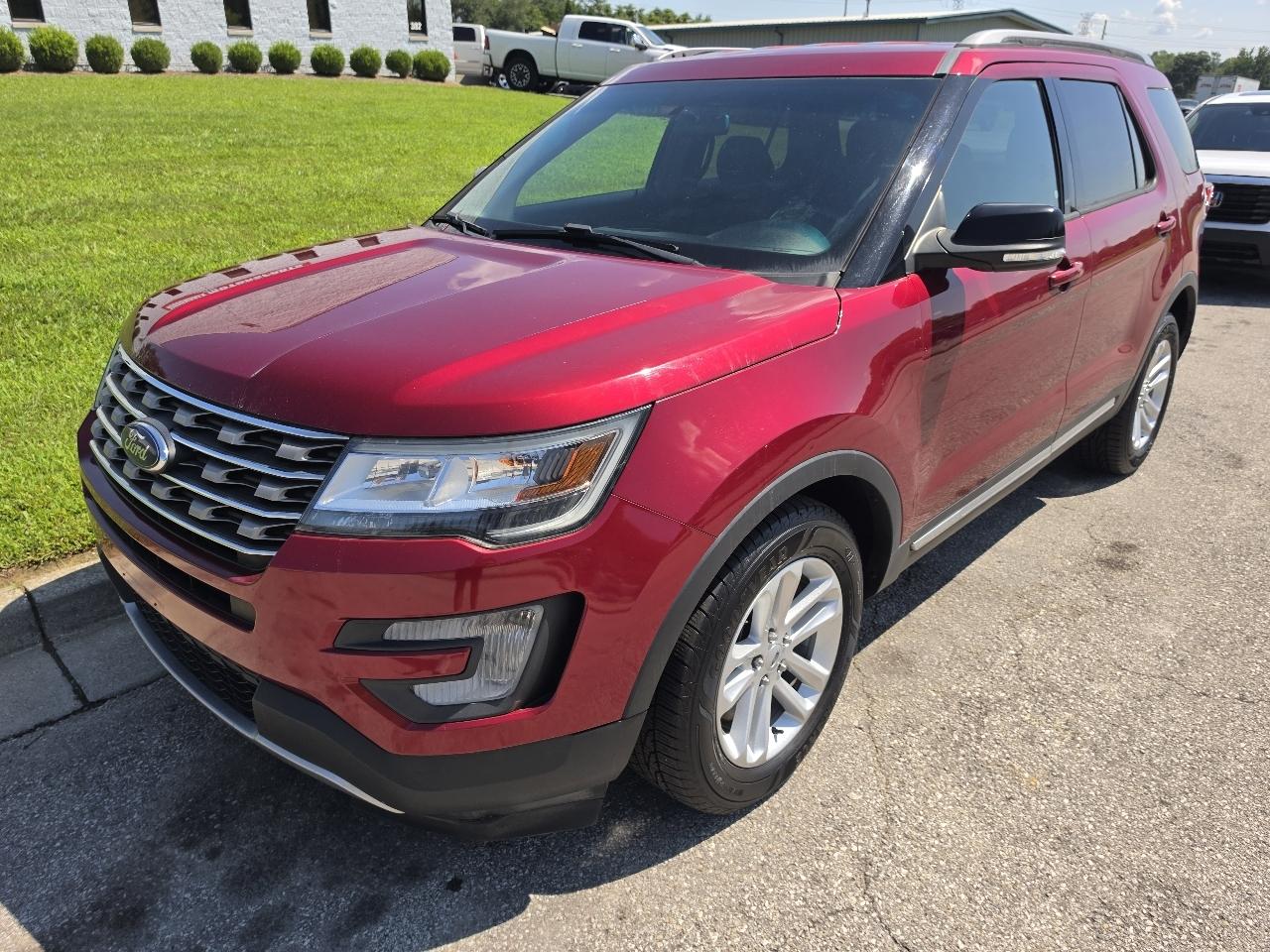 Ford Explorer 2WD 4dr V6 XLT 2017