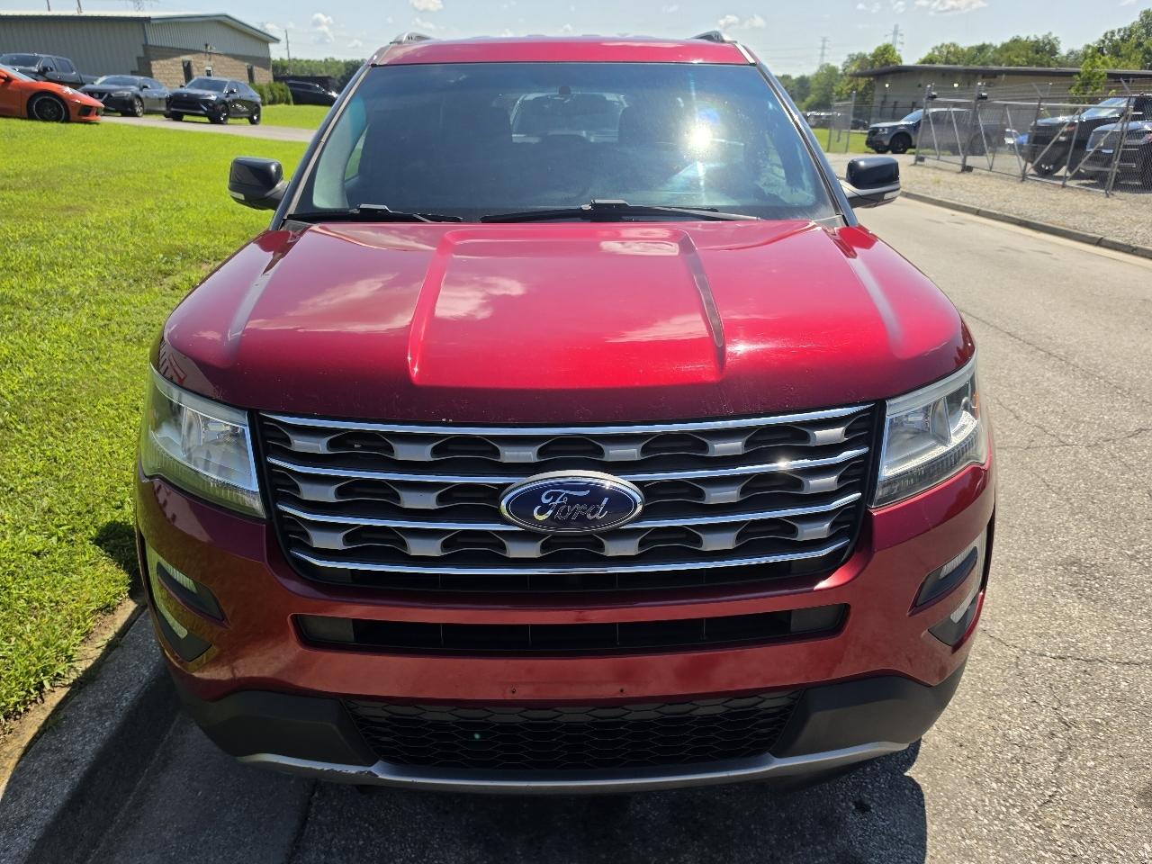 Ford Explorer 2WD 4dr V6 XLT 2017