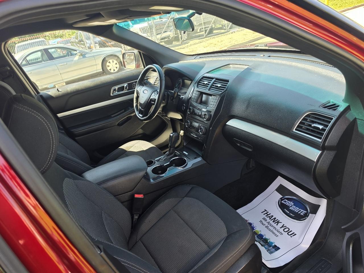 Ford Explorer 2WD 4dr V6 XLT 2017