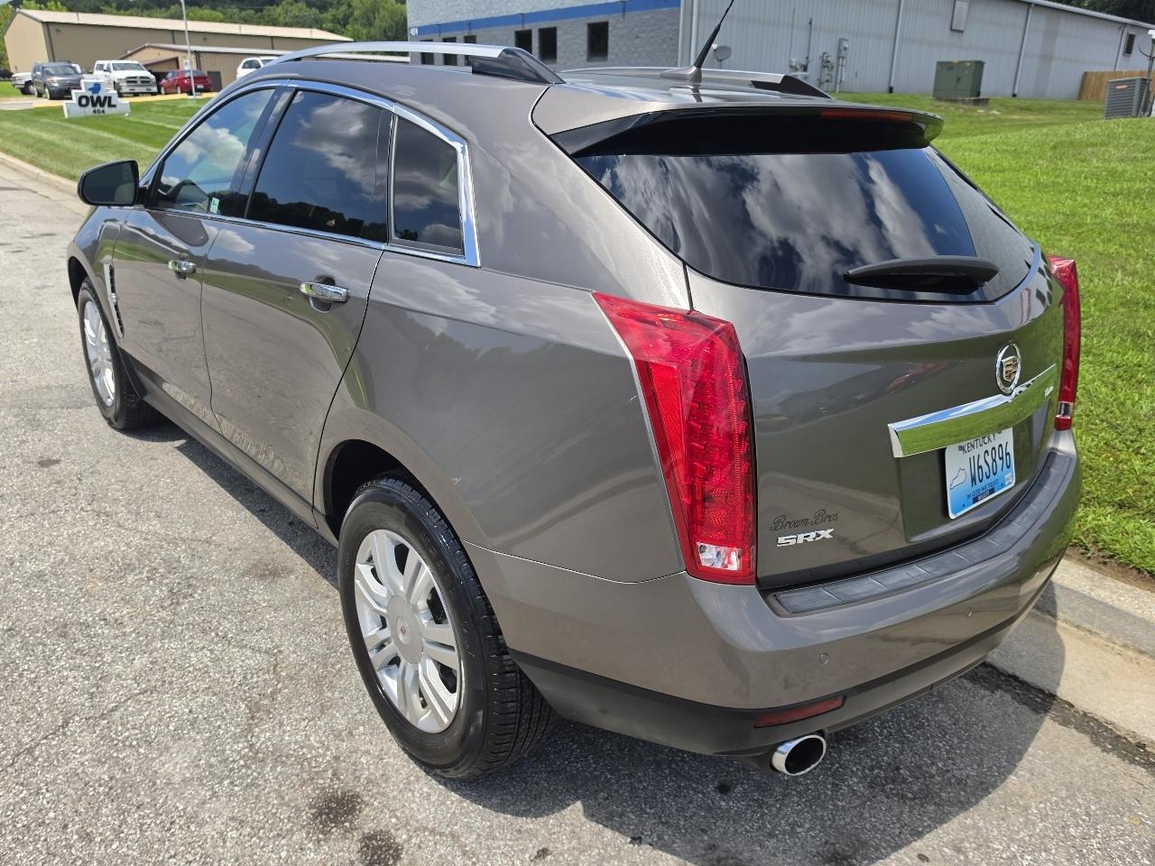 Cadillac SRX Luxury Collection 2011