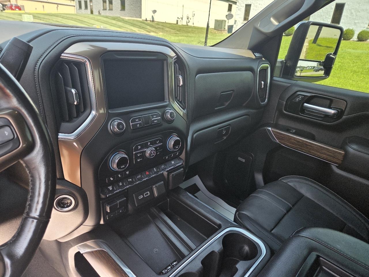Chevrolet Silverado 3500HD High Country Crew Cab 4WD 2022