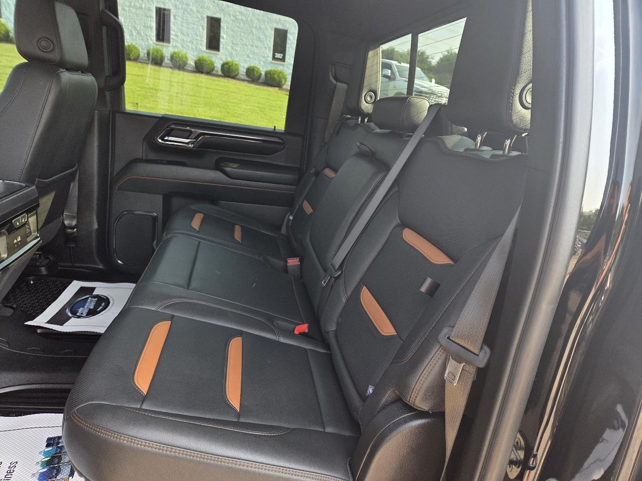 GMC Sierra 2500HD AT4 Crew Cab 4WD 2024