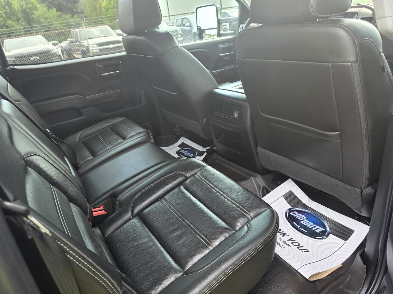 GMC Sierra 2500HD Denali Crew Cab 4WD 2019