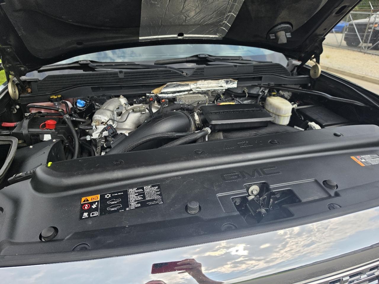 GMC Sierra 2500HD Denali Crew Cab 4WD 2019