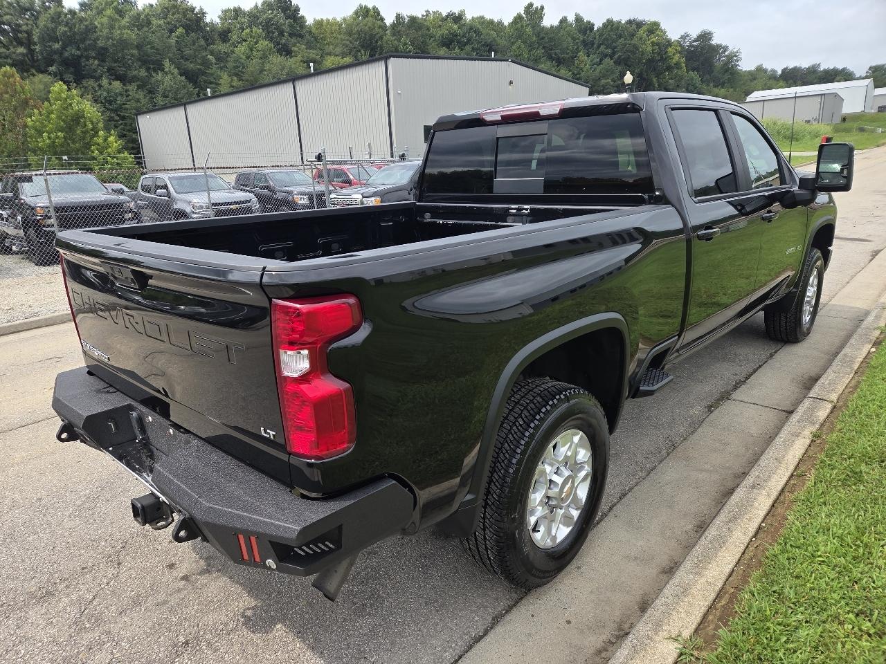 Chevrolet Silverado 2500HD 4WD Crew Cab 153" LT 2022