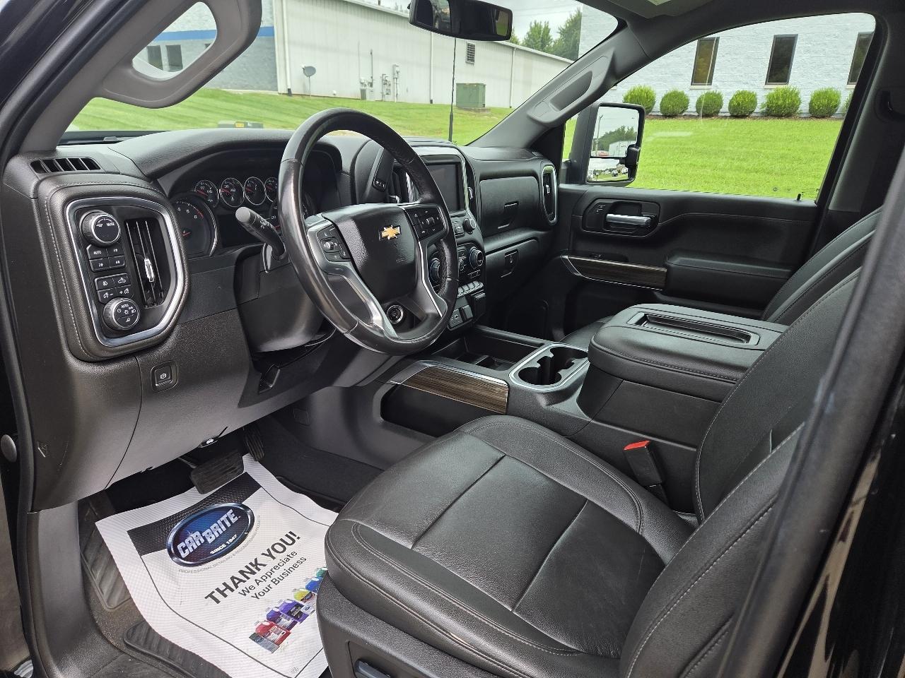 Chevrolet Silverado 2500HD 4WD Crew Cab 153" LT 2022