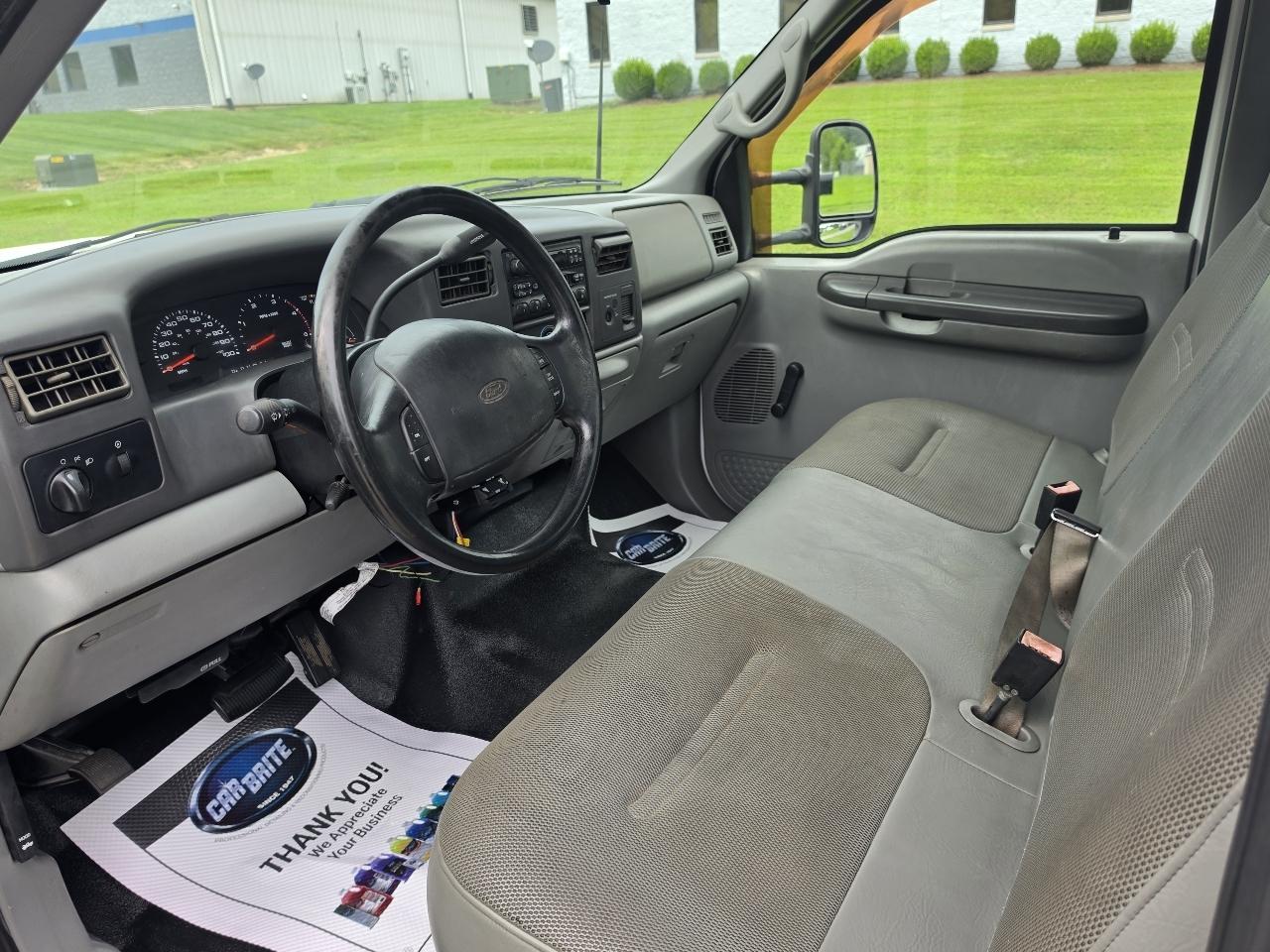Ford F-450 SD Regular Cab 2WD DRW 2002
