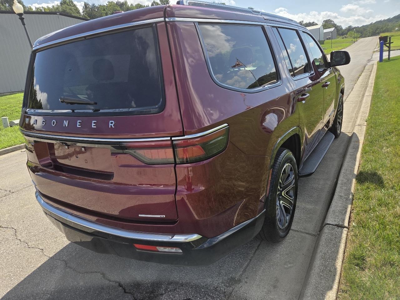 Jeep Wagoneer Series III 4WD 2022