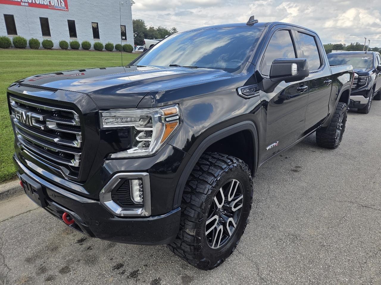 GMC Sierra 1500 AT4 Crew Cab Short Box 4WD 2021