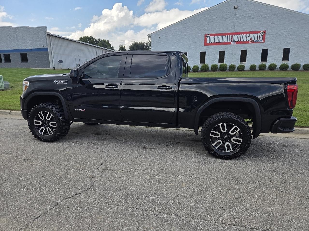 GMC Sierra 1500 AT4 Crew Cab Short Box 4WD 2021