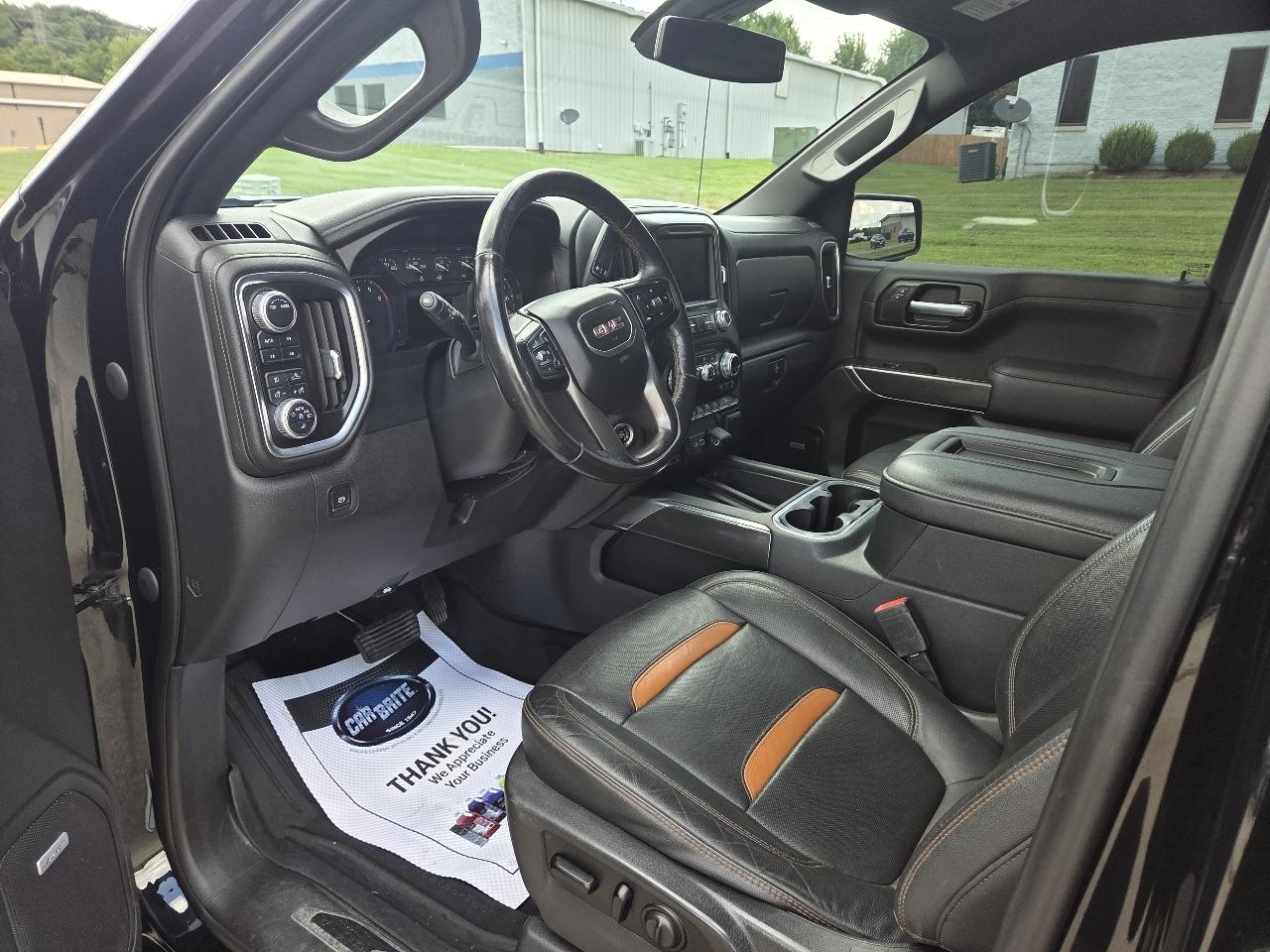 GMC Sierra 1500 AT4 Crew Cab Short Box 4WD 2021