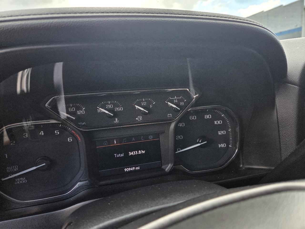 GMC Sierra 1500 AT4 Crew Cab Short Box 4WD 2021