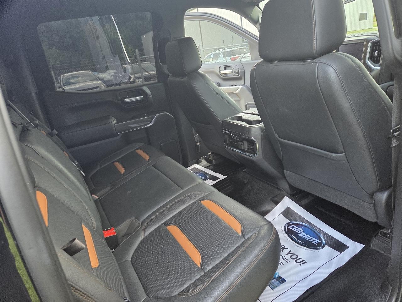 GMC Sierra 1500 AT4 Crew Cab Short Box 4WD 2021