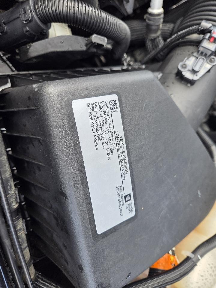 GMC Sierra 1500 AT4 Crew Cab Short Box 4WD 2021