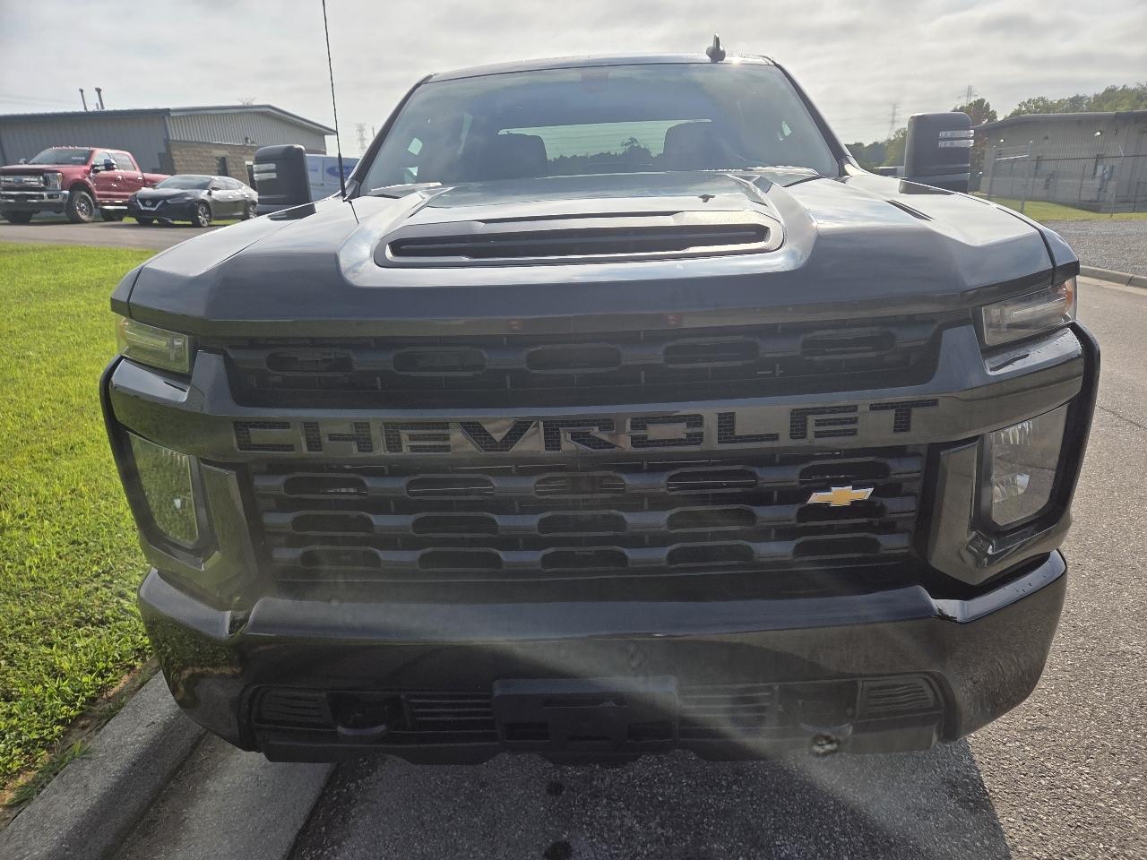 Chevrolet Silverado 2500HD Custom Crew Cab Short Box 4WD 2023