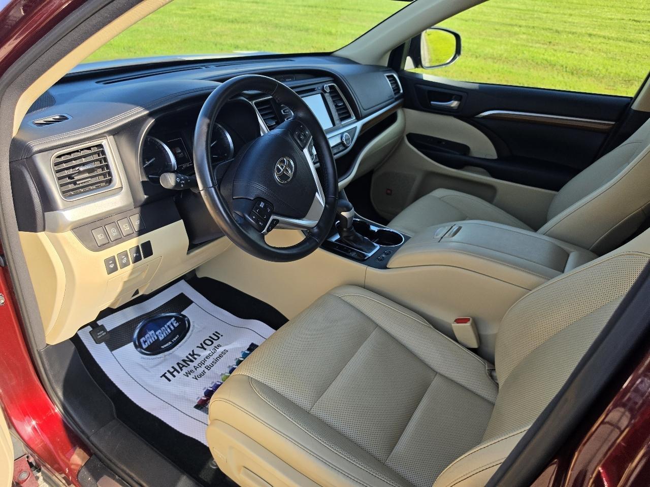 Toyota Highlander Limited AWD V6 2017