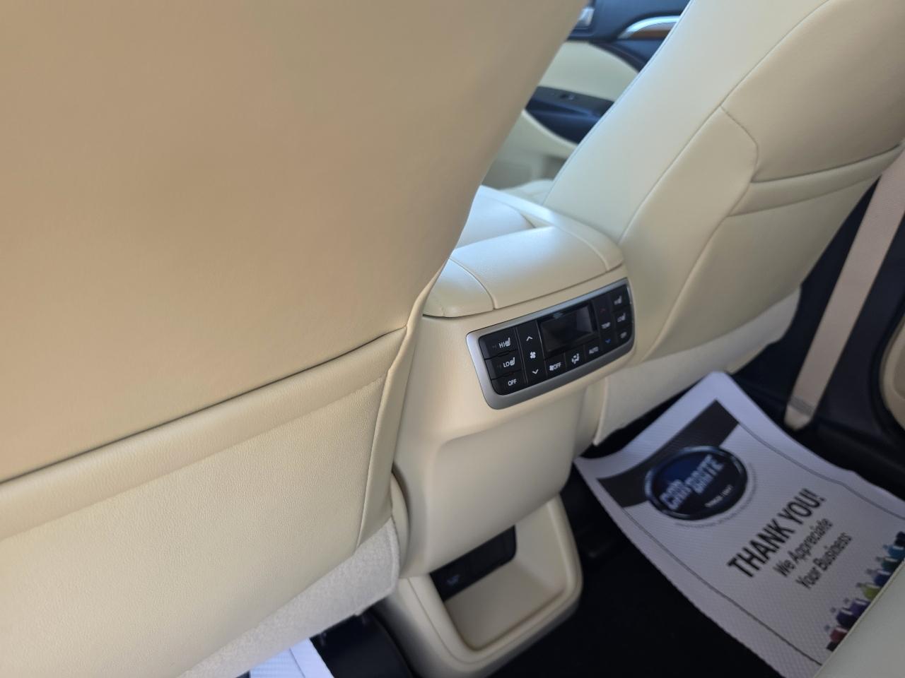 Toyota Highlander Limited AWD V6 2017