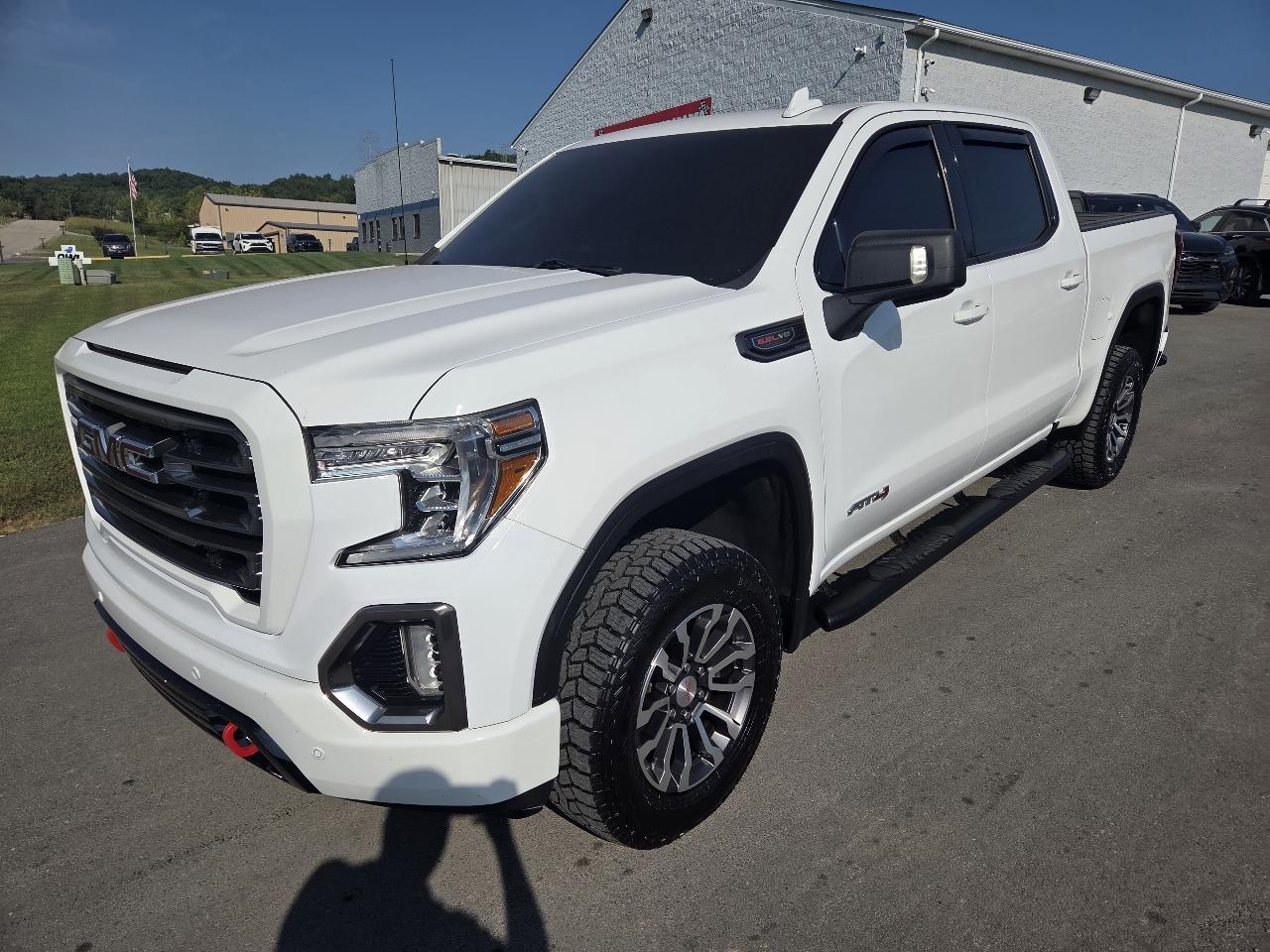 GMC Sierra 1500 AT4 Crew Cab Short Box 4WD 2020