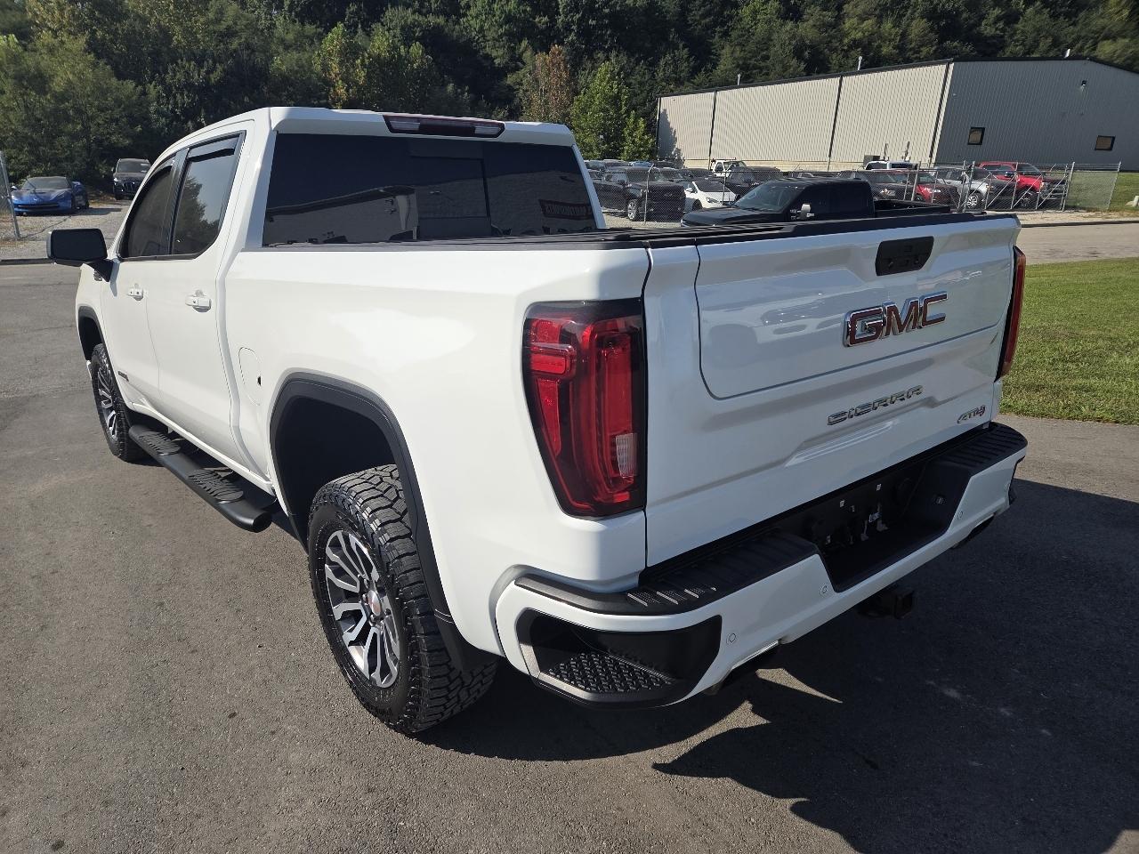 GMC Sierra 1500 AT4 Crew Cab Short Box 4WD 2020