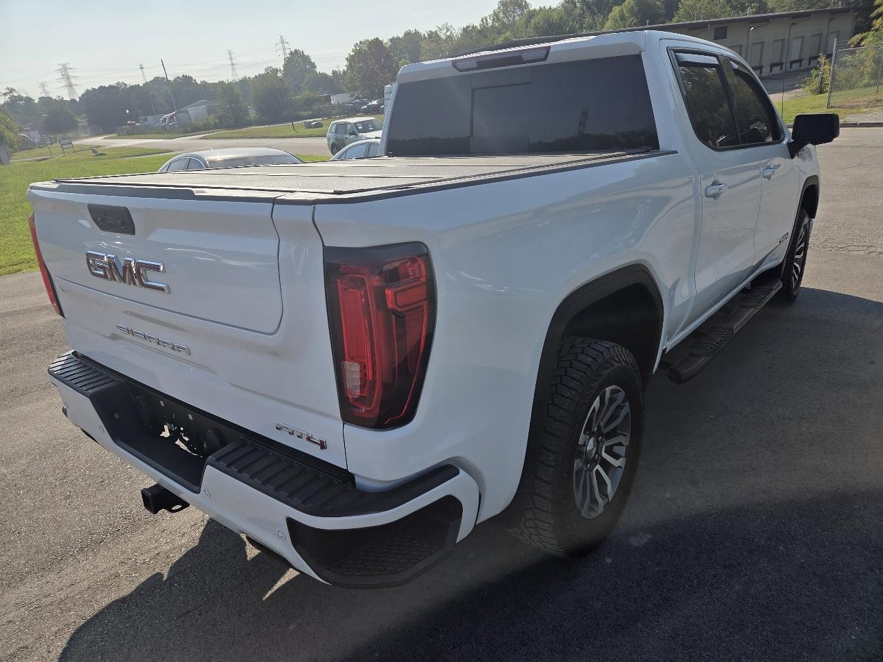 GMC Sierra 1500 AT4 Crew Cab Short Box 4WD 2020