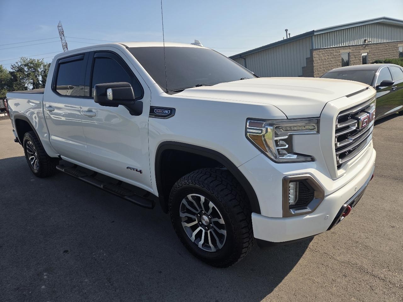 GMC Sierra 1500 AT4 Crew Cab Short Box 4WD 2020