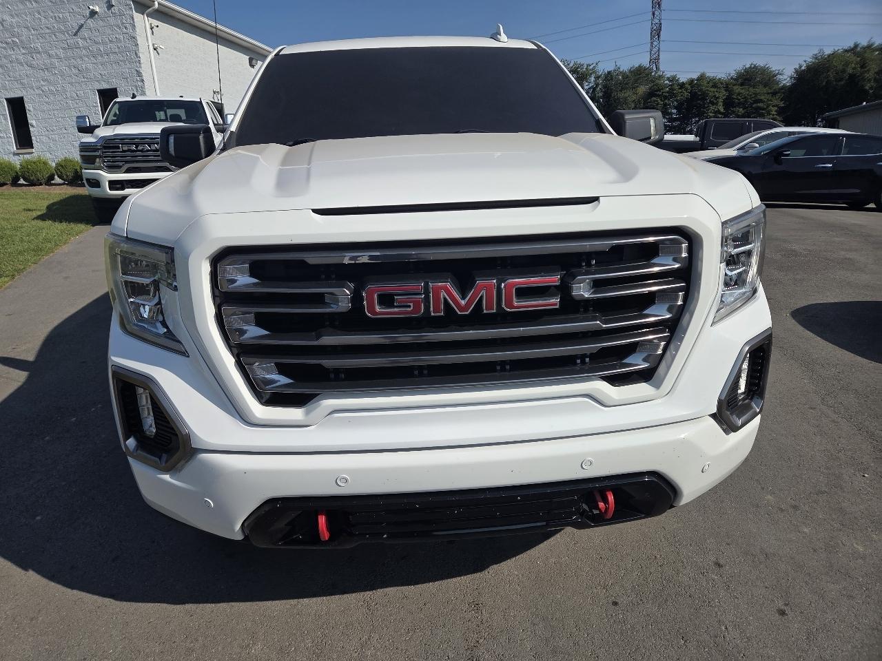GMC Sierra 1500 AT4 Crew Cab Short Box 4WD 2020