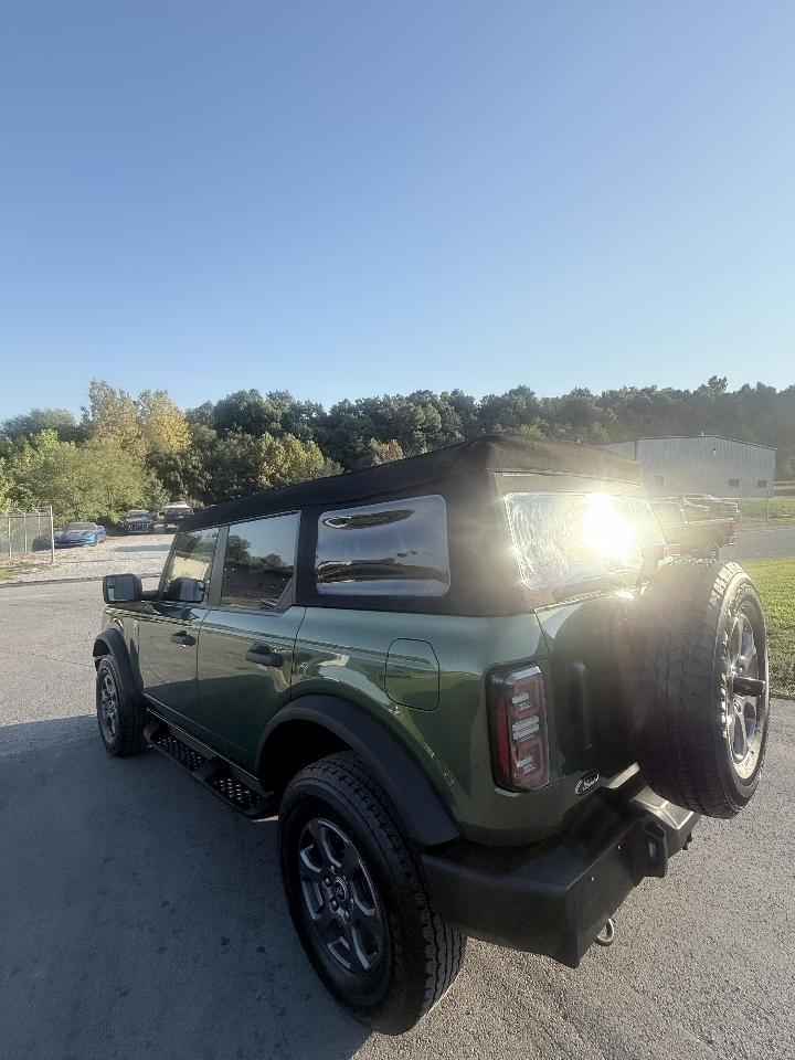 Ford Bronco Base 4-Door 2023