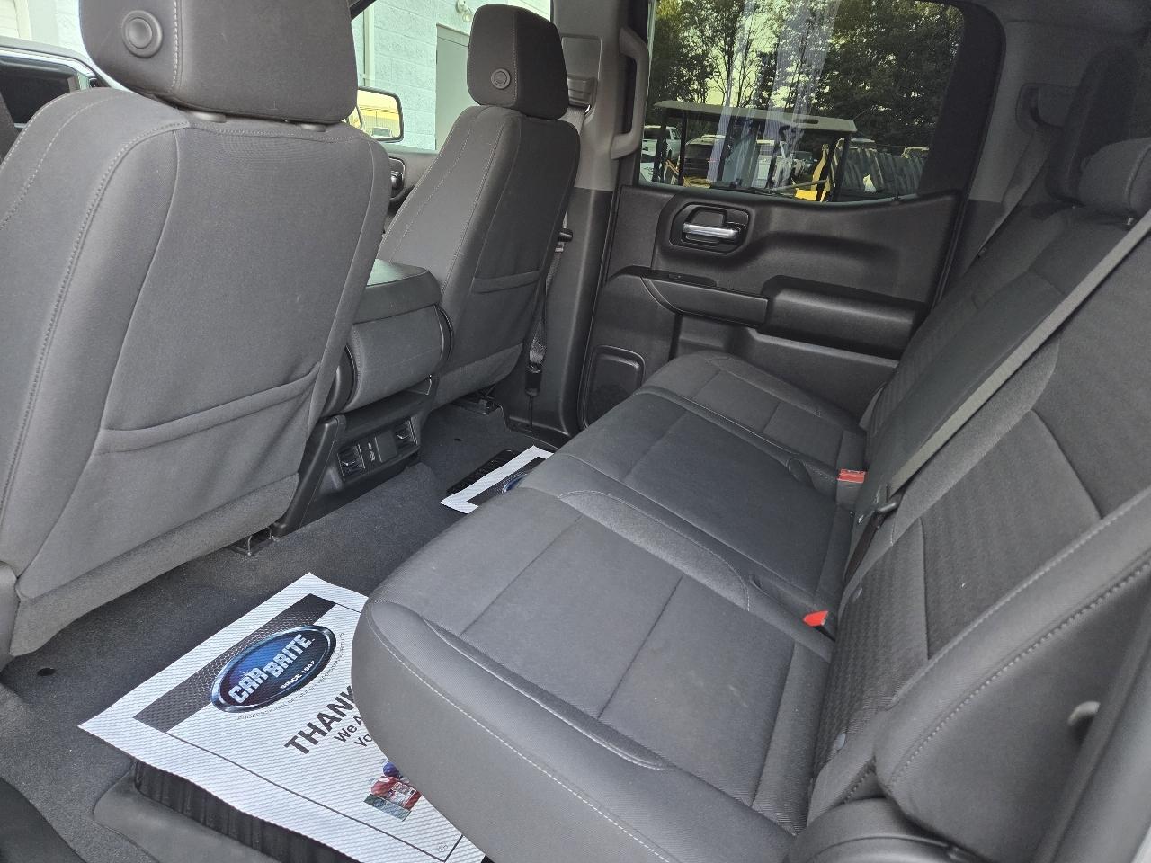 Chevrolet Silverado 1500 4WD Crew Cab 147" Custom Trail Boss 2024