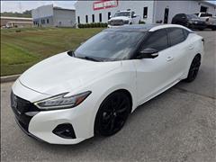 2022 Nissan Maxima 