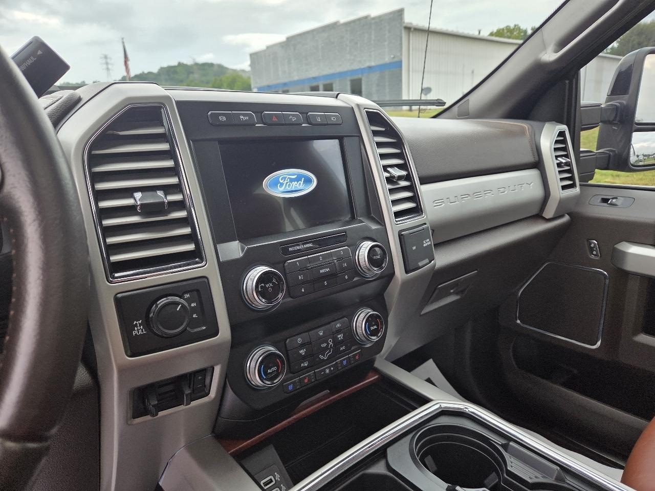 Ford F-250 SD King Ranch Crew Cab 4WD 2019