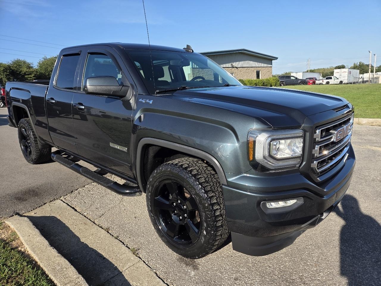 GMC Sierra 1500 4WD Crew Cab 147" Elevation 2017