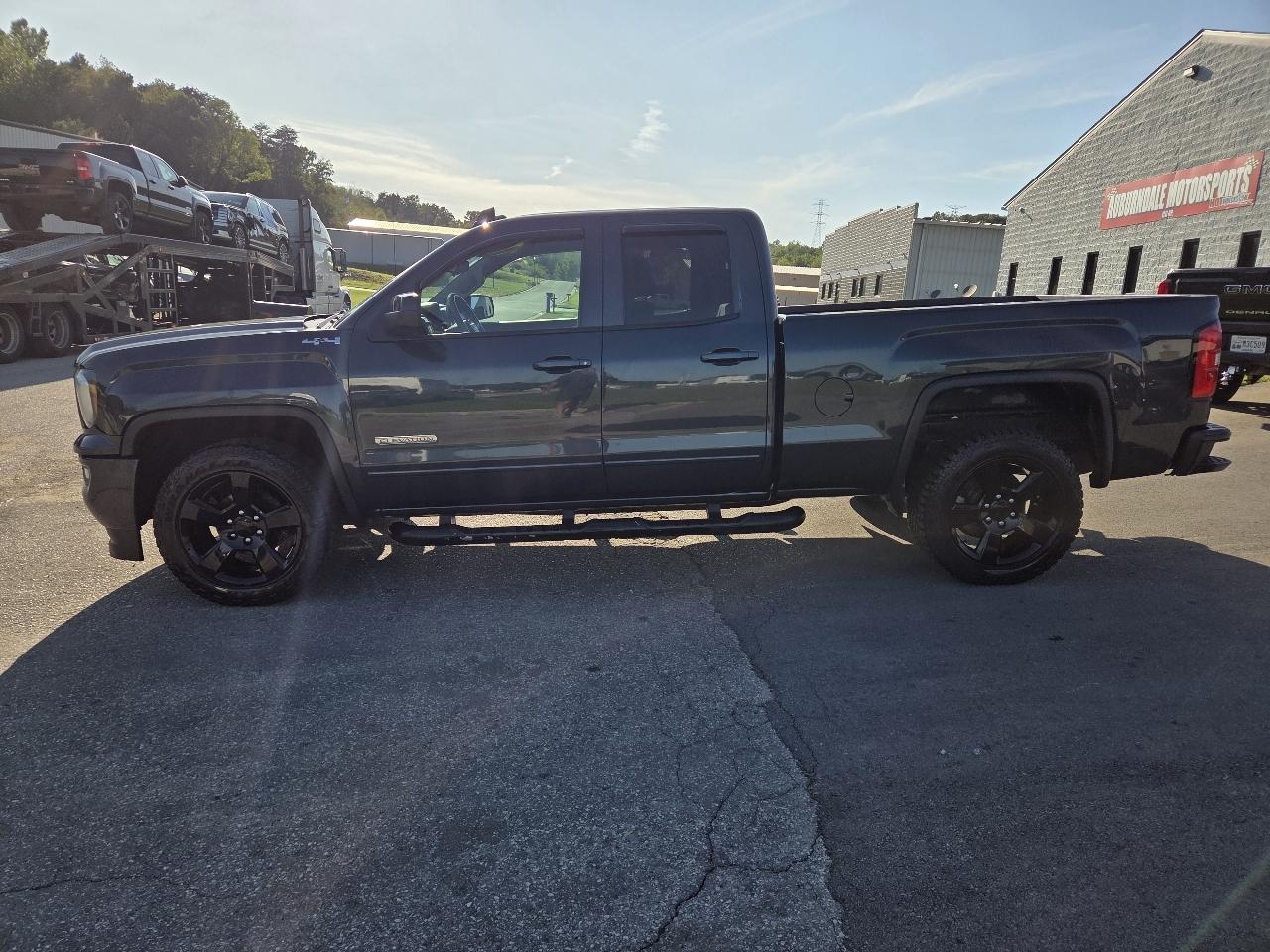 GMC Sierra 1500 4WD Crew Cab 147" Elevation 2017