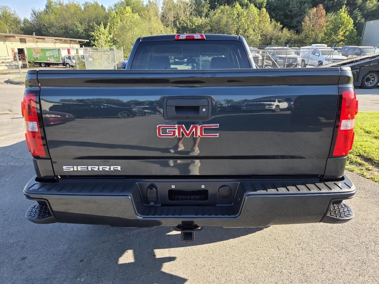 GMC Sierra 1500 4WD Crew Cab 147" Elevation 2017