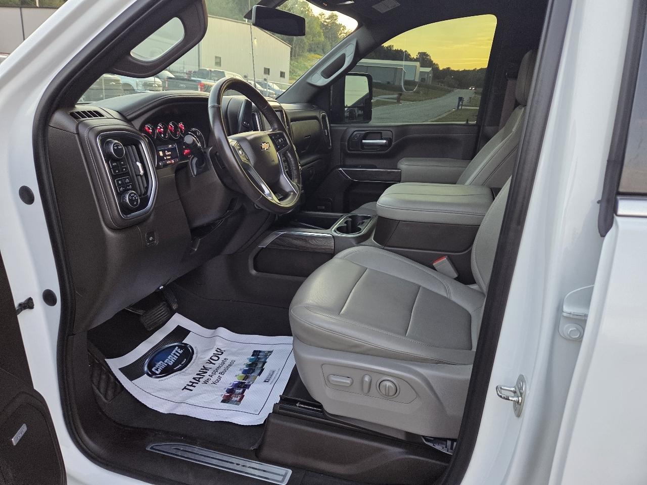 Chevrolet Silverado 2500HD 4WD Crew Cab 167" LTZ 2023