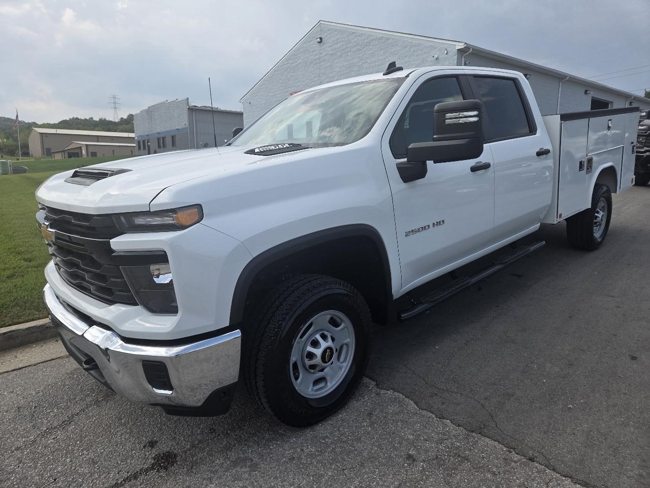 Chevrolet Silverado 2500HD 4WD Crew Cab 167.7" Work Truck 2024
