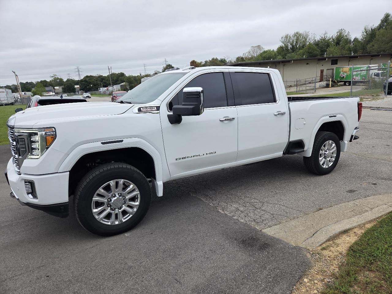 GMC Sierra 2500HD Denali Crew Cab 4WD 2021