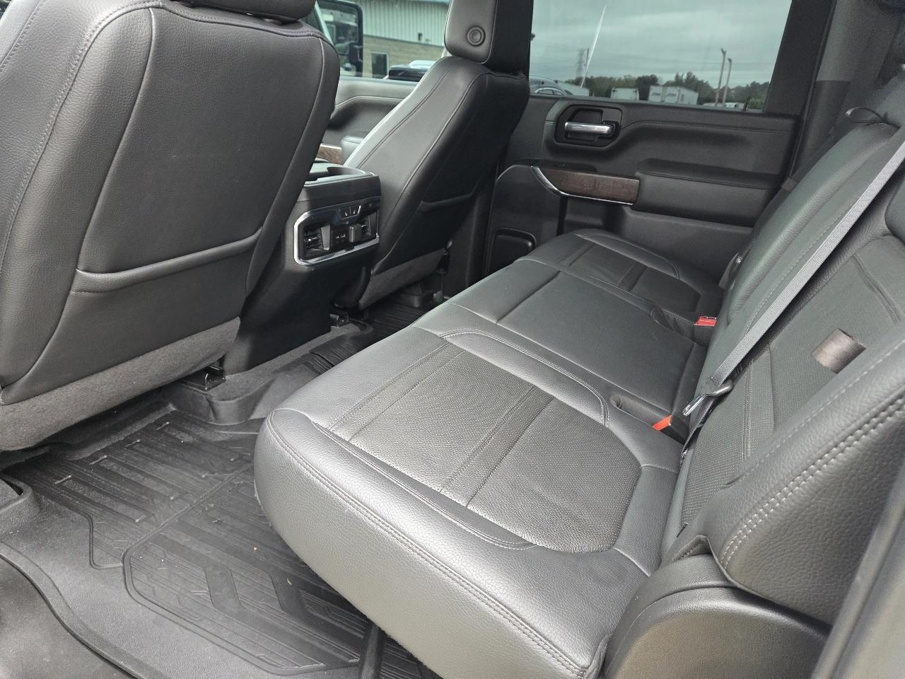 GMC Sierra 2500HD Denali Crew Cab 4WD 2021
