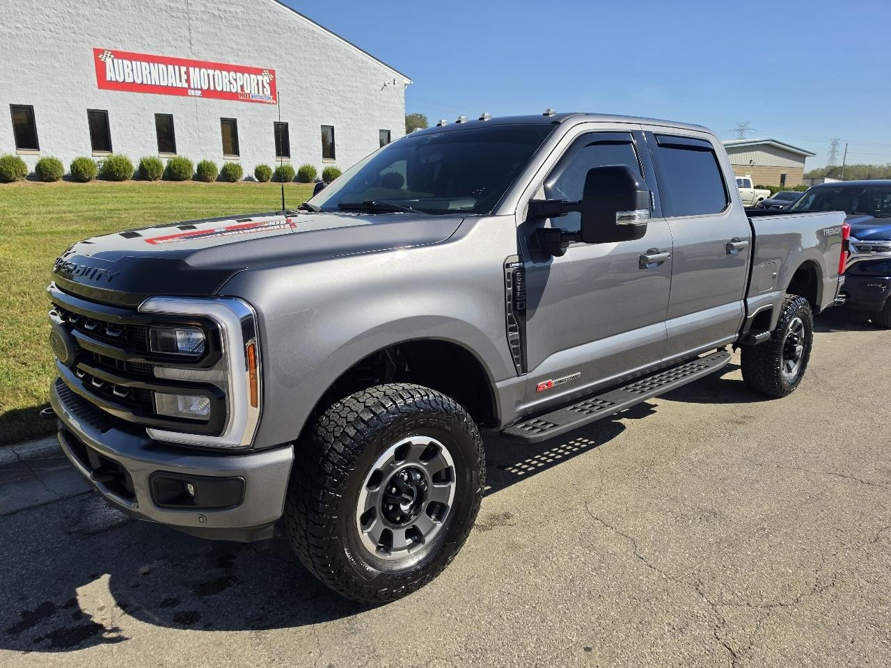 Ford F-250 SD Lariat SuperCab SWB 4WD 2024