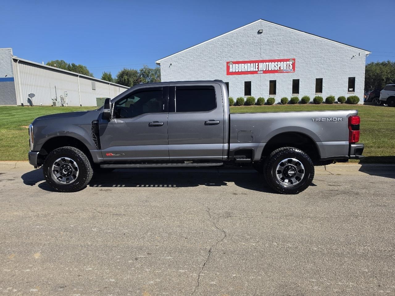 Ford F-250 SD Lariat SuperCab SWB 4WD 2024